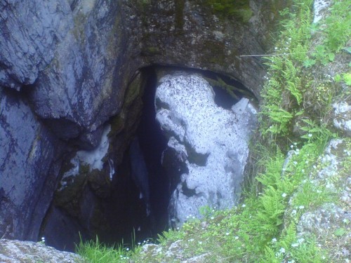 Пещера-пропасть (126 м) Кутук-Сумган, Мелеузовский район
